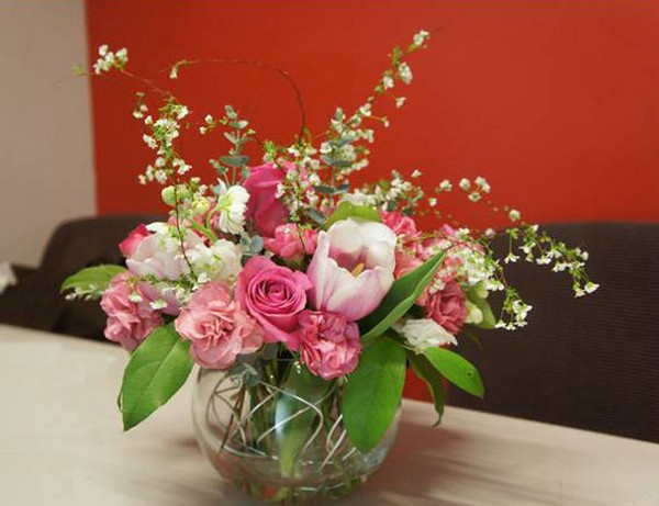 Cắm hoa đẹp với sắc hồng quyến rũ